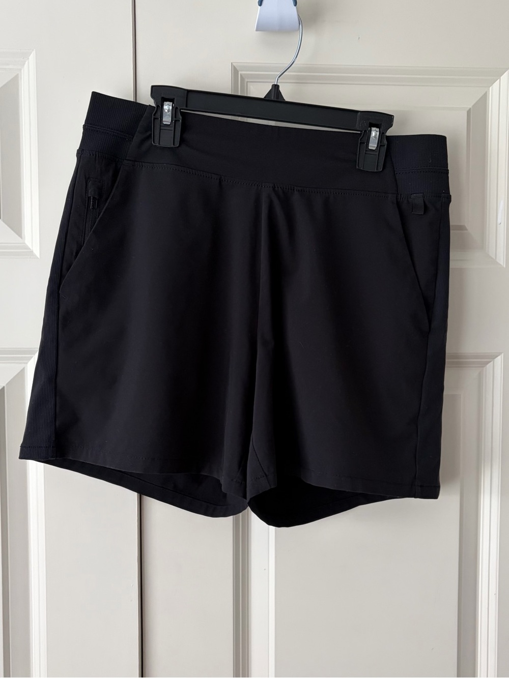 Athleta Brooklyn Shorts High Waisted Black Size 4T